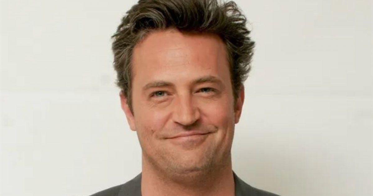 شاهد .. رقم لا يصدق ..اليكم صافي ثروة الراحل ماثيو بيري فمن سيرثه بعد رحيله ؟