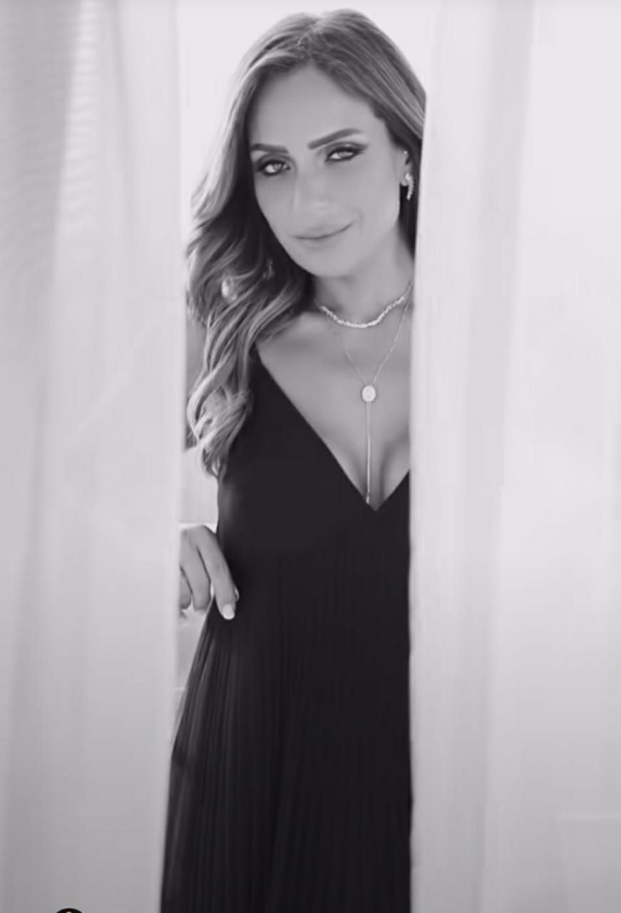 ريم البارودي تعاني من وجع القلب : مين زعلك يابيضة