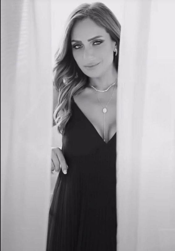 ريم البارودي تعاني من وجع القلب : مين زعلك يابيضة