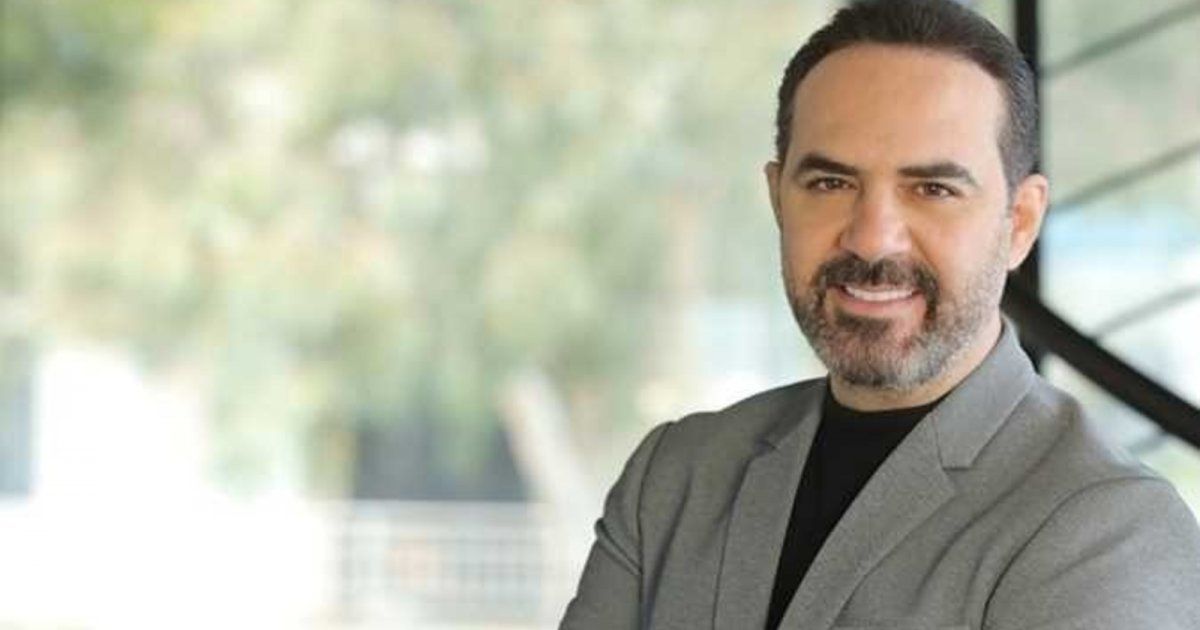 شاهد .. بالفيديو- وائل جسار يفاجئ الجمهور السعودي بمشاركته في حفل "ليلة الدموع" : "إشتقتلكم كثير"