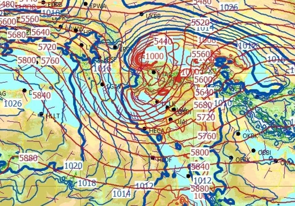 طقس اليوم 18 نوفمبر.. هدوء مؤقت قبل ساعات من التقلبات العنيفة