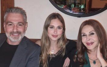 شاهد .. يورغو شلهوب ينشر صورة مع ابنته الكبرى.. أصبحت شابة ونسخة عن جدتها إلسي فرنيني