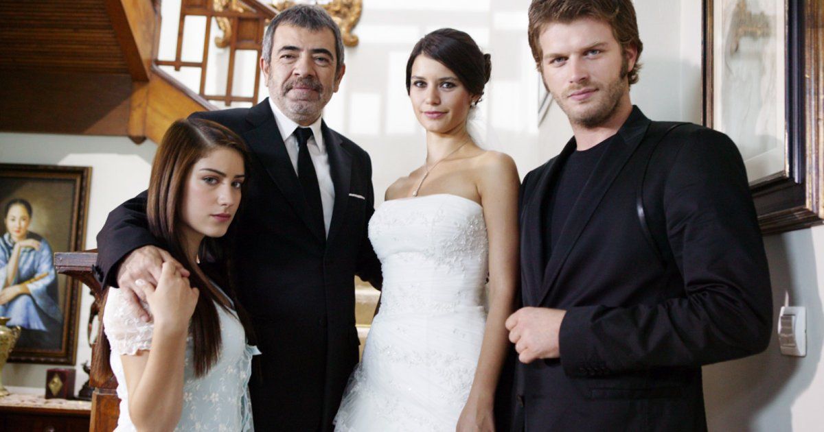 شاهد .. إليكم أبطال ونجوم النسخة المعربة من مسلسل " العشق الممنوع" !