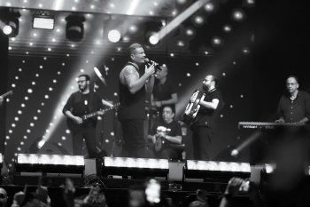 شاهد .. أول تعليق من عمرو دياب على حفله في دبي.. وهذا ما فعله