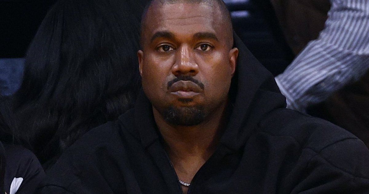 شاهد .. بالفيديو- بعد القبض عليه..هذا ما فعله كانيي ويست بالإتصال الوحيد الذي يحق له