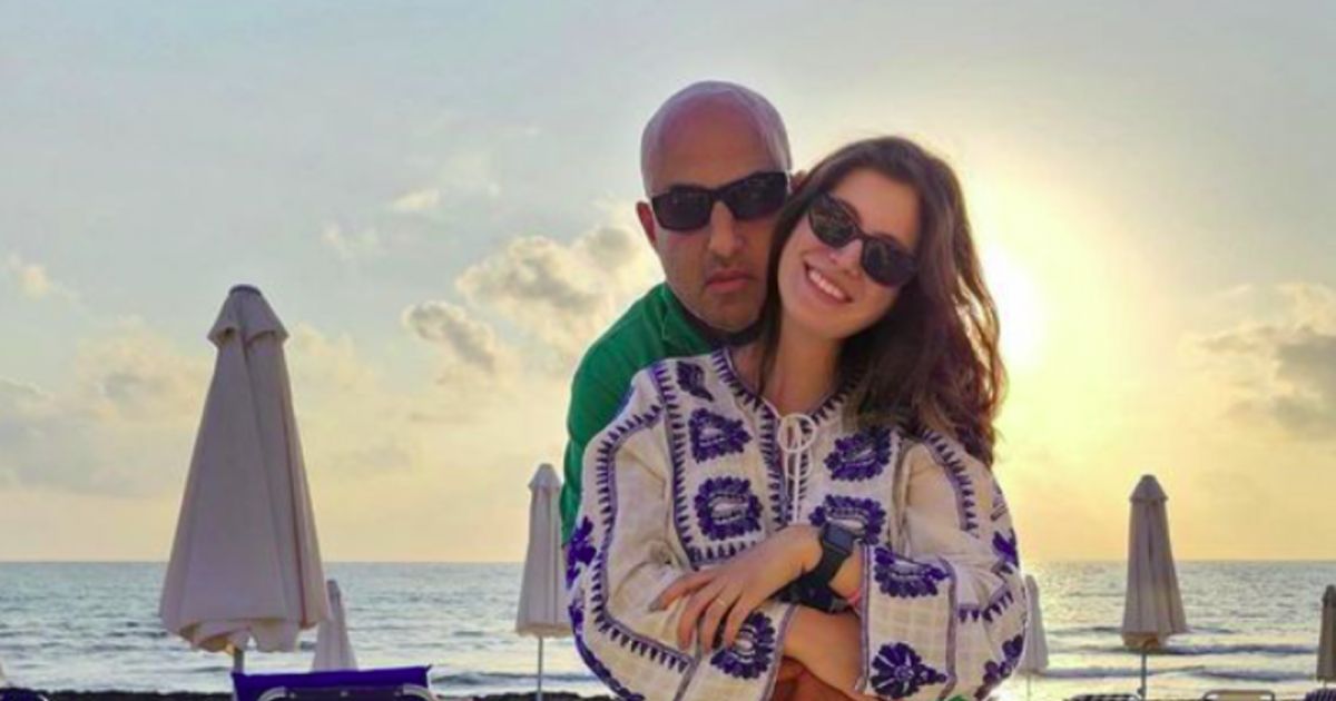 شاهد .. زياد نجيم يرزق بمولوده الأول.. وهذا الإسم الذي إختاره له