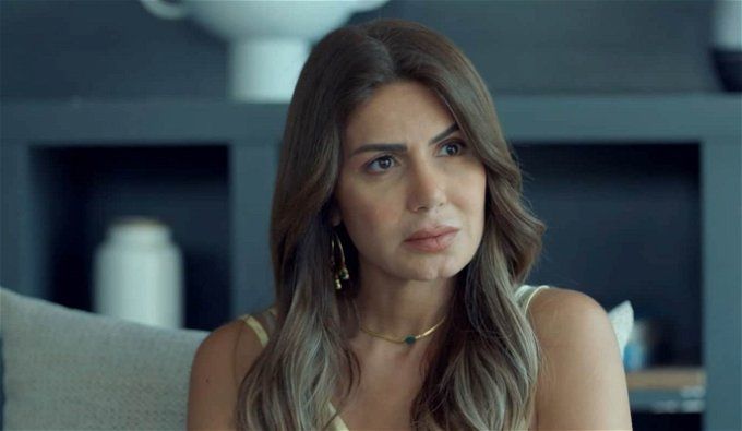 مش قادرة تمشي.. نجلاء بدر تتعرض لإصابة قوية بسبب مسلسل صوت وصورة