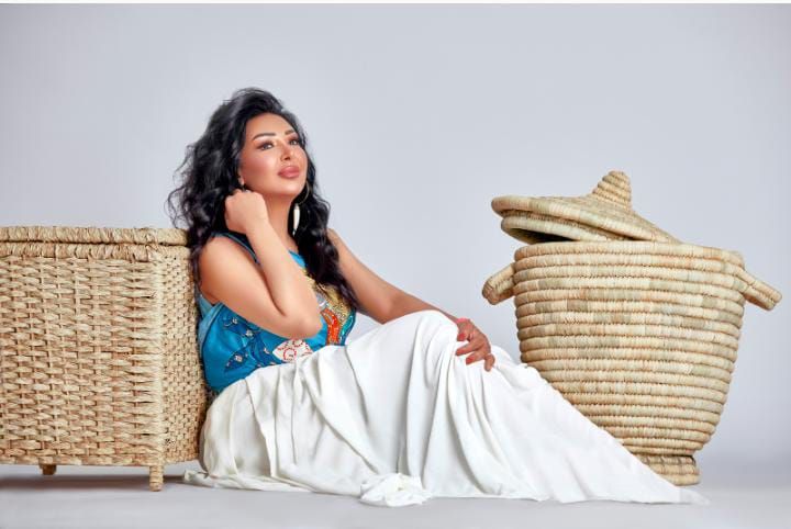 شاهيناز تطرح أغنية ” مصرية” على اليوتيوب – فيديو