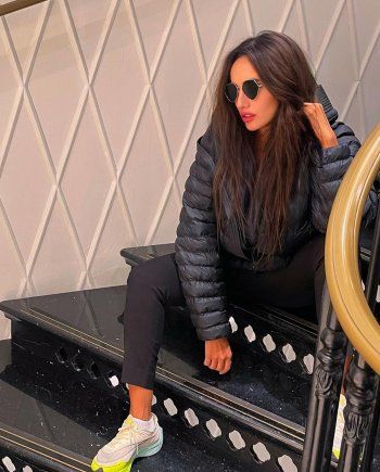 شاهد .. بالصور- من إيطاليا..زينة تطل على الجمهور بلوك رياضي