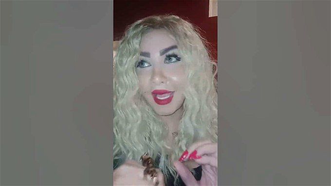 أخبار مصر | فضيحة كروان وإنجي.. بلاغ يتهم تيك توكر ومذيعة بنشر الرذيلة