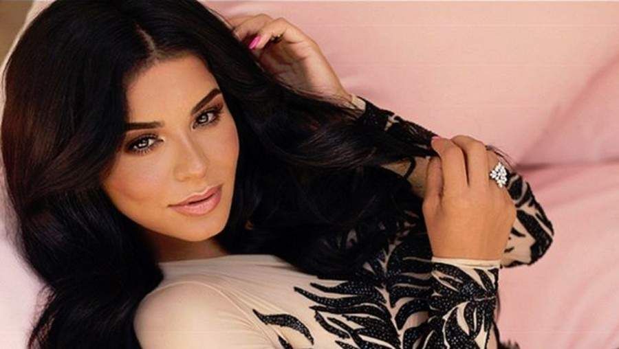 شاهد .. ريما فقيه حامل بطفلها الرابع.. وصورة تكشف أنها في أشهر متقدمة