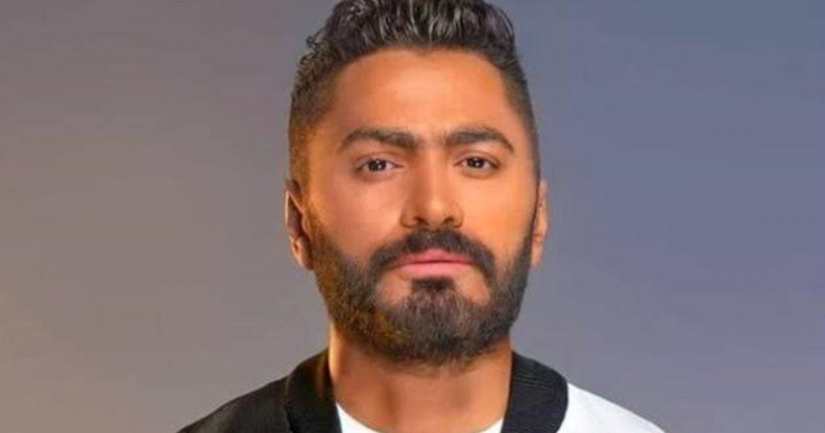 شاهد .. تامر حسني ينصح الشباب بالمواضبة على الصلاة .. "أنا مش شيخ يا جماعة"