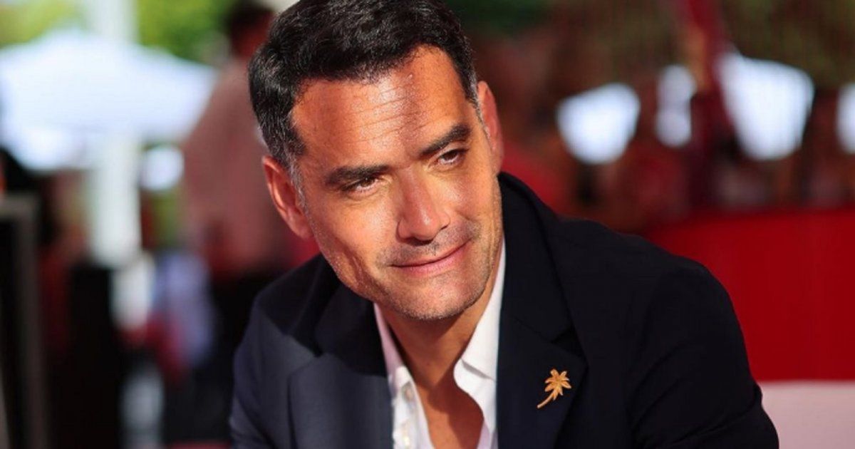 شاهد .. بالصورة- كلب أيمن قيسوني يخطف القلوب بخفة ظله..وهكذ ظهر