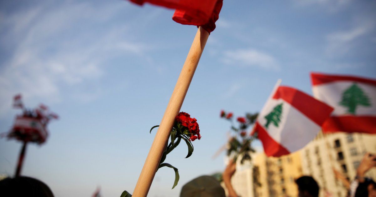 شاهد .. دانييلا رحمة وجوزيف عطية ونانسي عجرم وغيرهم.. نجوم الفن يهنئون لبنان بعيد الإستقلال