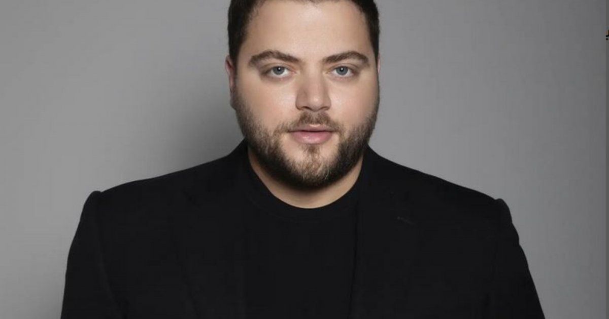 شاهد .. خاص - عامر زيان: " لم تشدني أي أغنية لزملائي والأبوة أجمل شعور ومفاجأة قريباً "