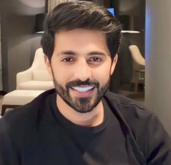 شاهد .. شبيه ماجد المهندس يُحدث ضجة بكلامه-بالصورة