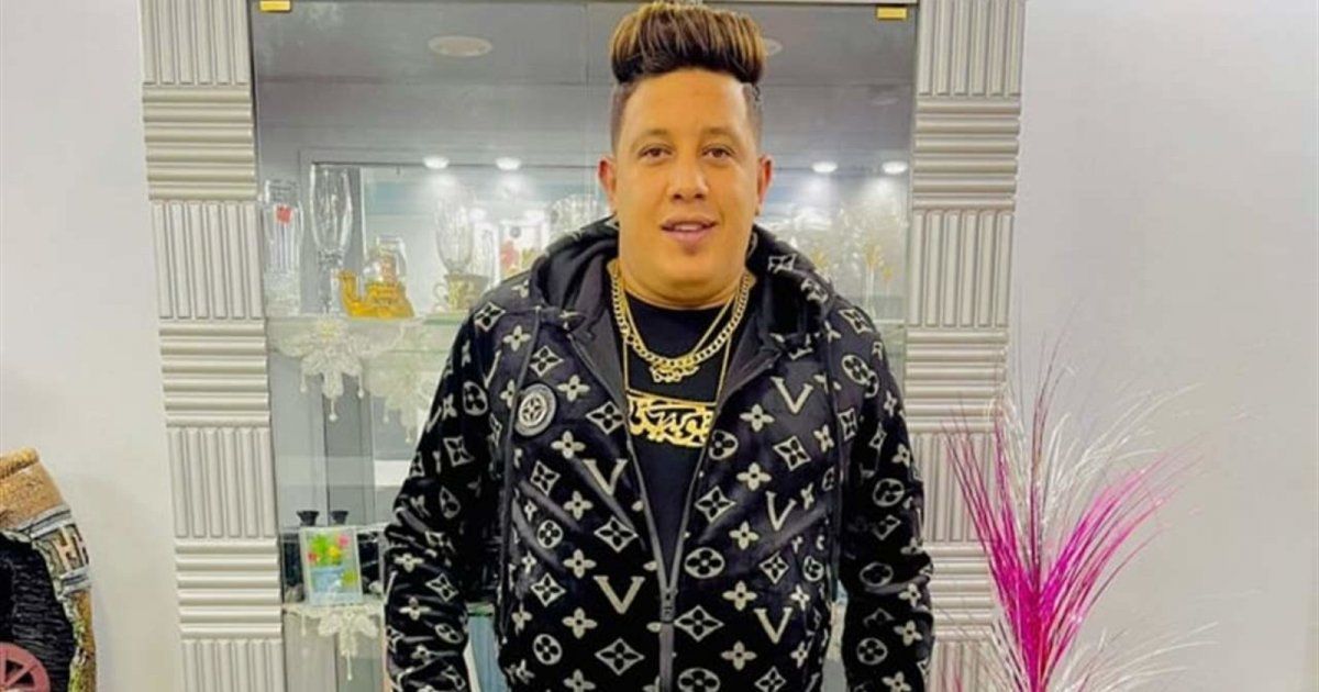 شاهد .. حمو بيكا يعتذر للمتابعين عن طرح 3 أغان مع علي قدورة:" اتسجلت قبل الاعتزال"