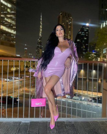 شاهد .. بفستان جريء.. لاميتا فرنجية تلفت الأنظار بأحدث إطلالة لها