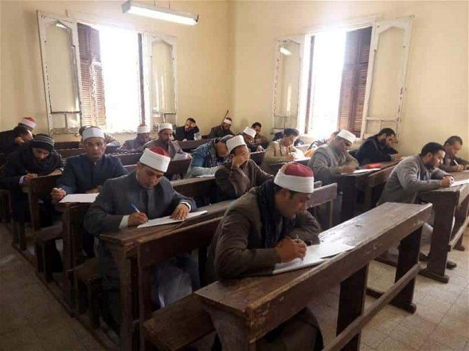 نتيجة بعثات الأزهر 2023 والطلاب داخل الفصول