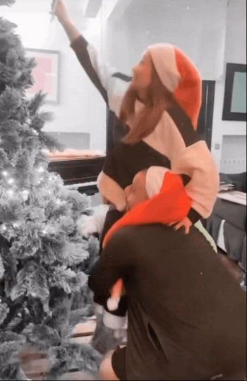 شاهد .. فادي شربل وكارين رزق الله معاً من جديد بالرغم من إنفصالهما!