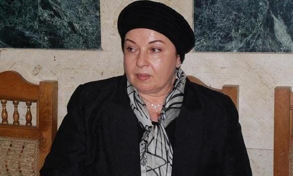 شاهد .. بالصور- الممثلة المعتزلة نورا في ظهور نادر لها خلال عزاء الراحل صلاح رمزي.. وهكذا أصبحت