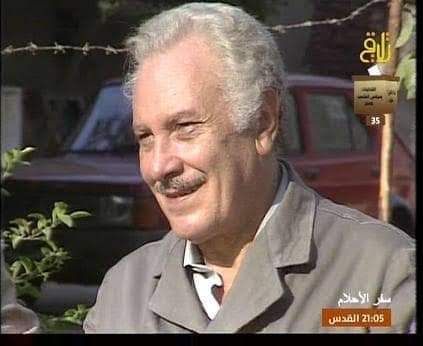 محمود مرسي كان نجماً ساطعاً لكنه عاش على الأرض