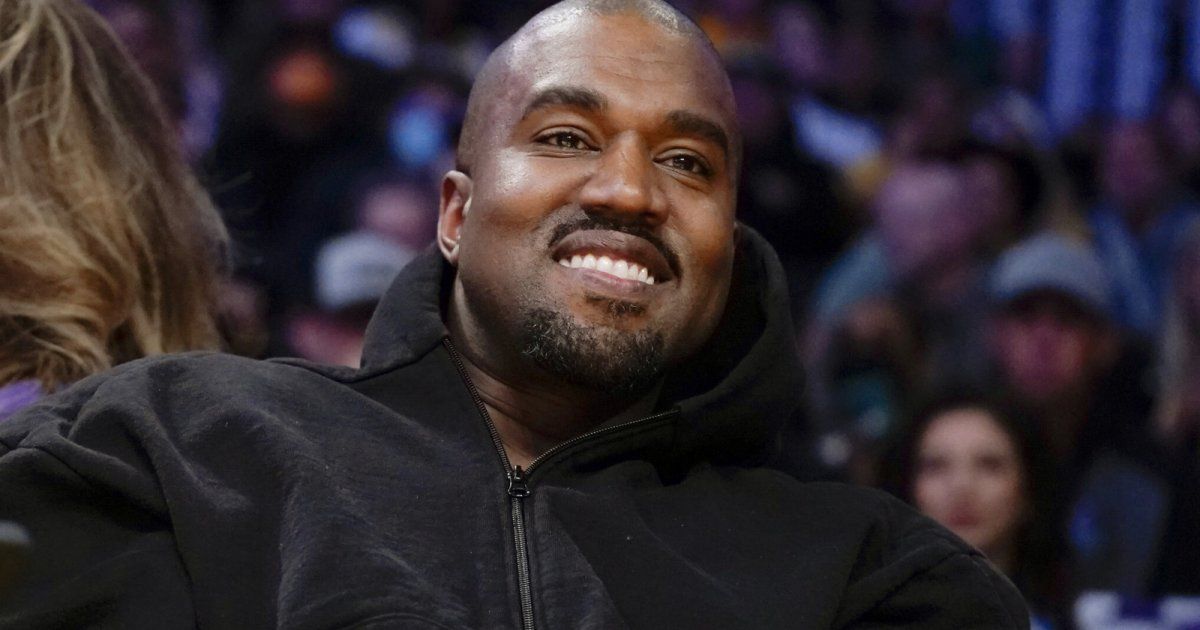 شاهد .. بالصور- هذا ما كان يفعله كانيي ويست في الصين عندما كان في العاشرة من عمره