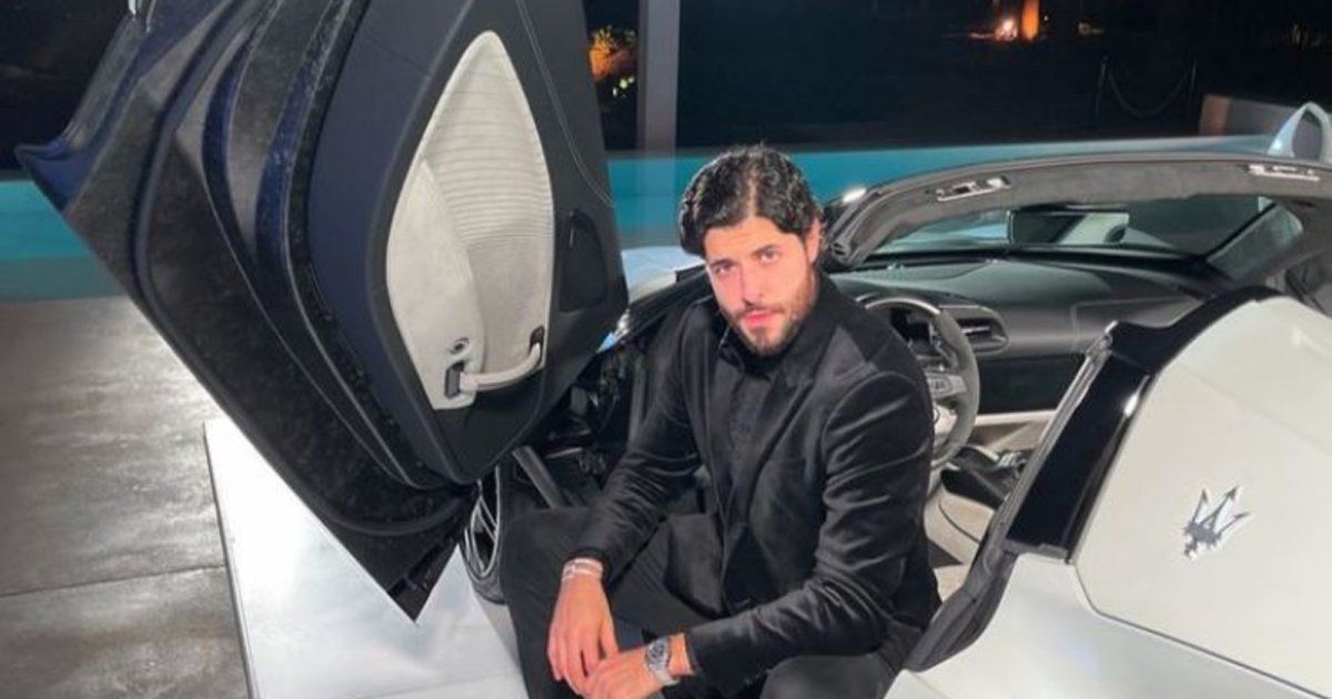 شاهد .. بالصور - 7 سيارات فخمة قادها خالد إبن راغب علامة هذا العام وحازت على إعجاب الجمهور