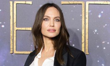 شاهد .. الألوان المفضلة عند أشهر نجمات هوليوود...أنجلينا جولي تحب الأسود وأريانا غراندي تفضل الأخضر وماذا عن جنيفر لوبيز وكايت ميدلتون وغيرهن؟