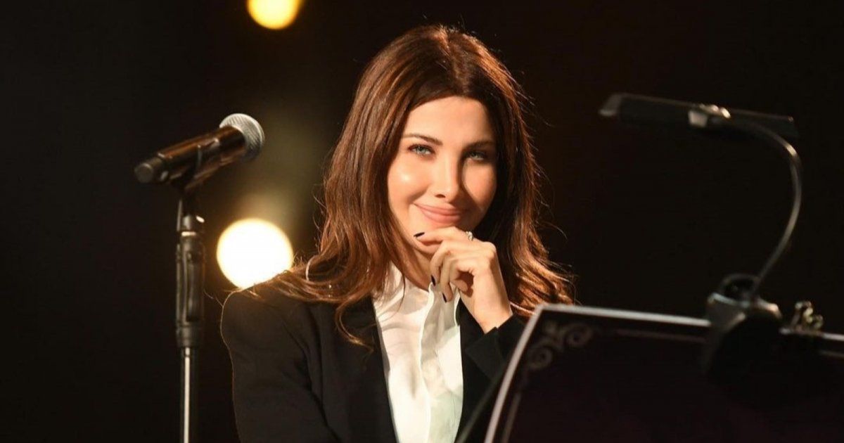 شاهد .. لأول مرة.. نانسي عجرم تغيّر ستايلها وتطل ببدلة رسمية