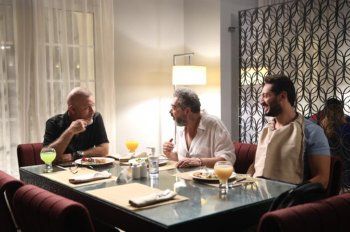 شاهد .. آخر صورة لـ طارق عبد العزيز.. توفي وهو يصور مسلسله الجديد