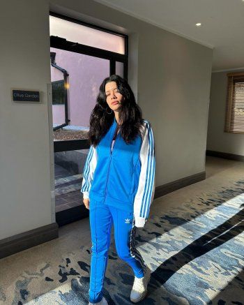 شاهد .. بالصور- بلوك رياضي.. سينتيا خليفة تبهر الجمهور بإطلالتها الأخيرة