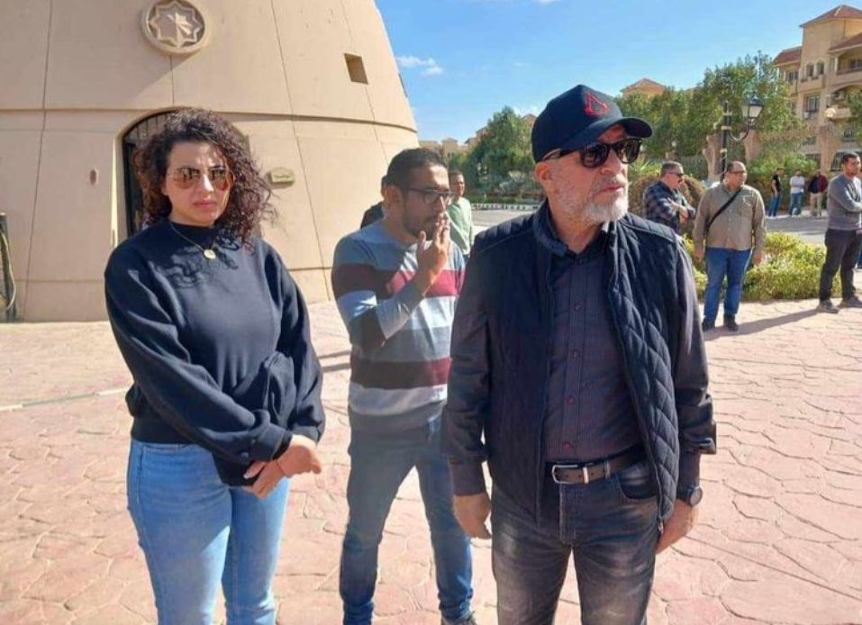 كل النجوم في وداع طارق عبد العزيز : مع السلامة