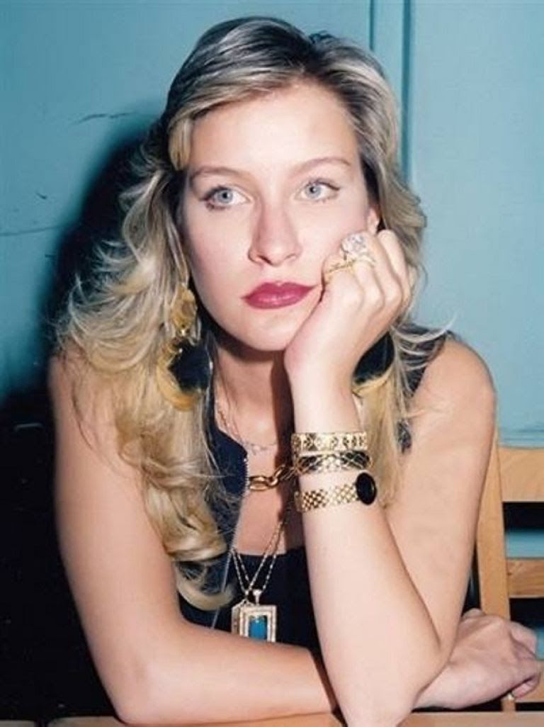 في عيد ميلادها.. أين اختفت شيرين سيف النصر؟