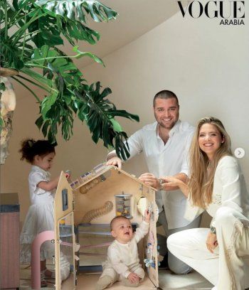 شاهد .. زوجة إيلي صعب جونيور تكشف عن صورة شديدة الرومانسية لهما