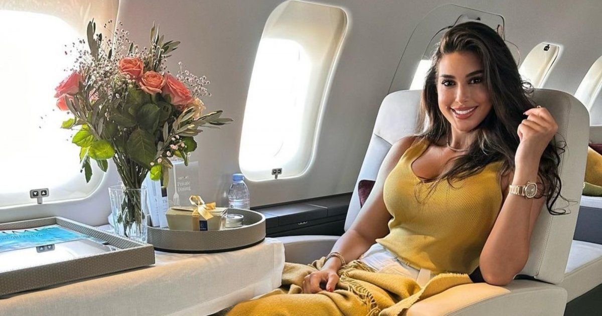 شاهد .. تعرفوا إلى "نرمين".. شقيقة ياسمين صبري الجميلة للغاية