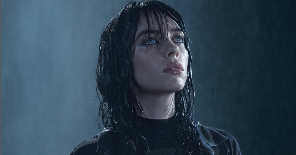 شاهد .. بالصورة- بيلي إيليش تنشر صورة من طفولتها وعيناها حديث الجمهور