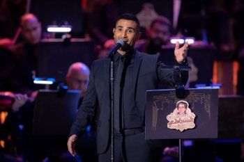 شاهد .. أحمد سعد يغني لـ وردة الجزائرية "لعبة الأيام" في حفل "روائع السنباطي"