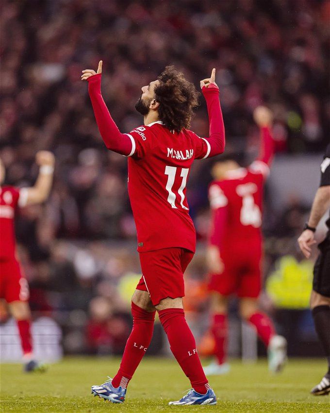 أخبار الرياضة | مباراة ليفربول اليوم .. محمد صلاح يقود الريدز لصدراة الدوري الأوروبي