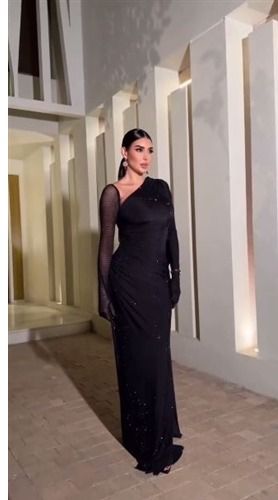 ياسمين صبري ملكة الأناقة والشياكة في إفتتاح مهرجان البحر الأحمر