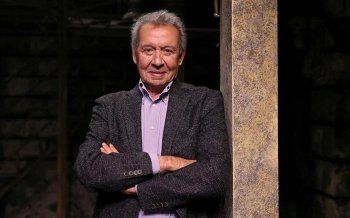 شاهد .. خبر محزن .. وفاة نجم " وادي الذئاب "