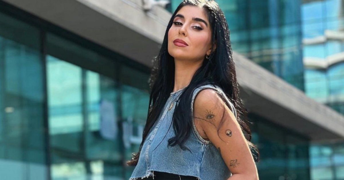 شاهد .. بالصور- زينة مكي بجمبسوت أسود رائع وهذا ما قاله لها الجمهور في التعليقات