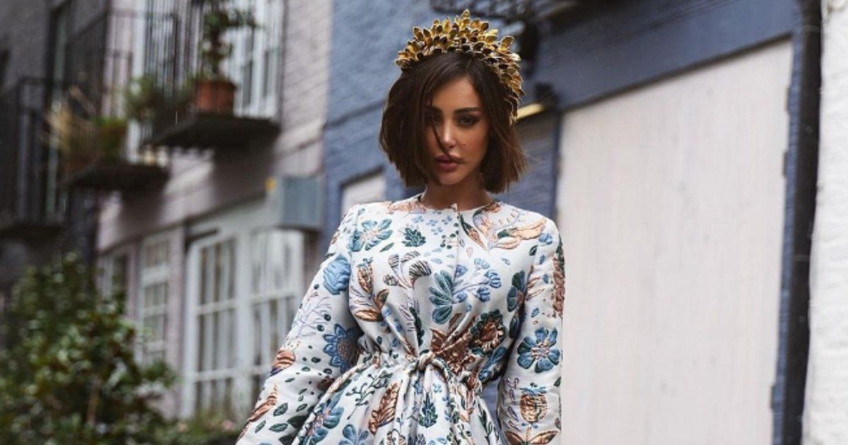 شاهد .. بالصور- بسمة بوسيل بالحجاب مع والدتها أثناء أداء مناسك العمرة..وهكذا إستذكرت والدها الراحل