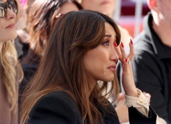 شاهد .. بعد 33 عاماً .. نجما Home Alone في صور جديدة سوياً وبكاء خطيبة ماكولاي يسيطر على الحدث