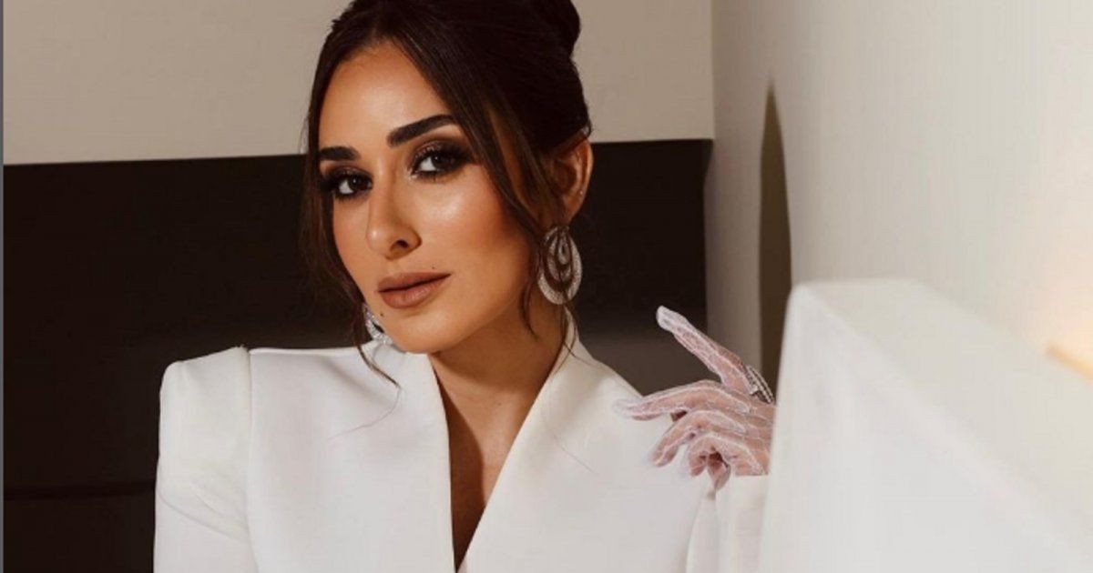 شاهد .. بالصور- أمينة خليل تتألق بأناقتها وتسحر الجمهور بجمالها