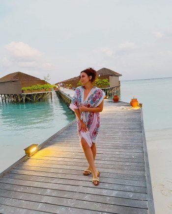 شاهد .. هلا السعيد تثير الجدل بالكاش مايوه