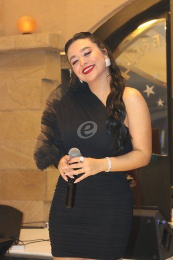 شاهد .. خاص بالصور- ماريا إليسا وهادي خليل وصبحي توفيق نجوم على مسرح واحد