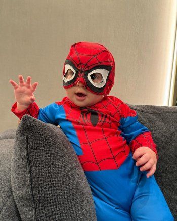 شاهد .. جيسيكا عازار وإبنها بحتفلان بعيد البربارة.. وخفة دمه حديث الساعة