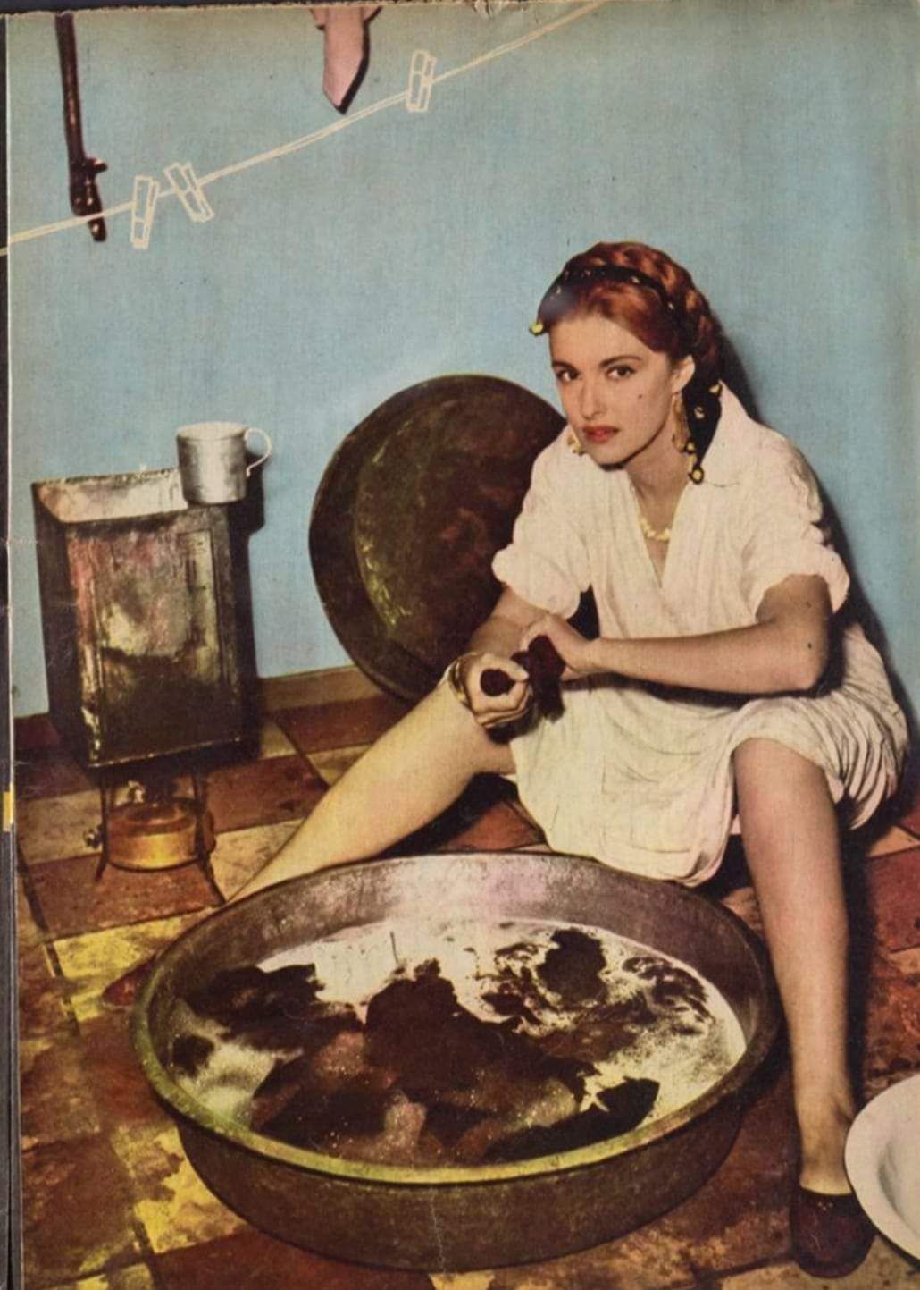 مريم فخر الدين تربية امها غسيل وطبيخ