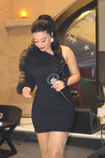 شاهد .. خاص بالصور- ماريا إليسا وهادي خليل وصبحي توفيق نجوم على مسرح واحد